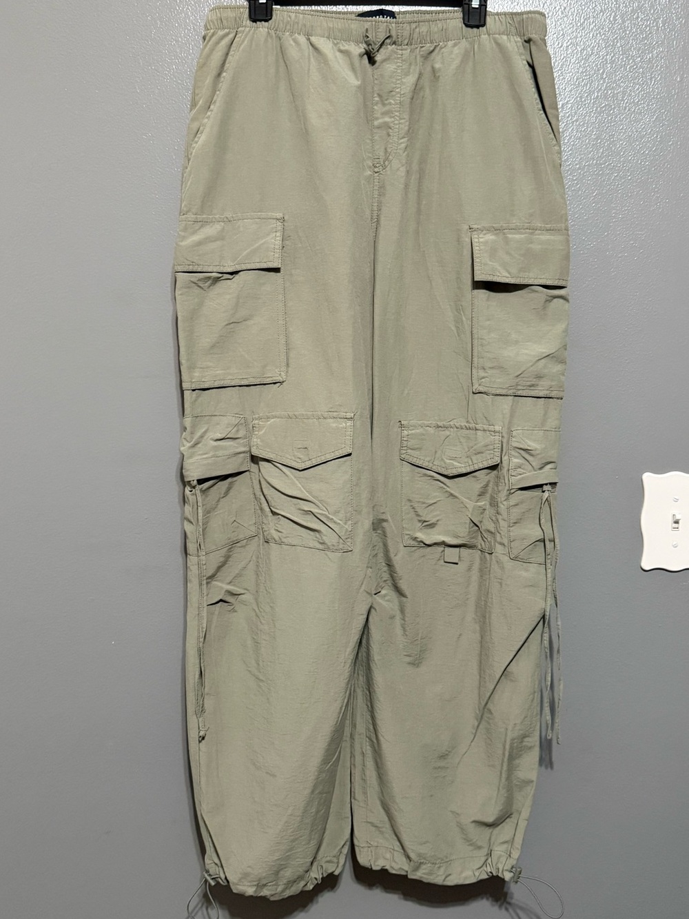 Aeropostale Women’s Parachute Cargo Pants - Olive Green